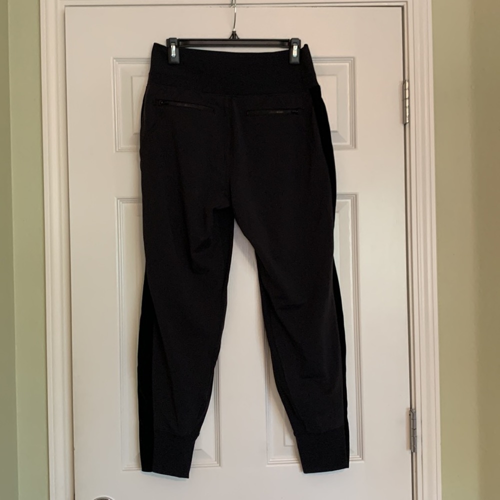 Athleta Venice Black Velvet Striped Pant sz M - Picture 9 of 16